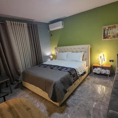 Spiranca Luxury 아파트 *